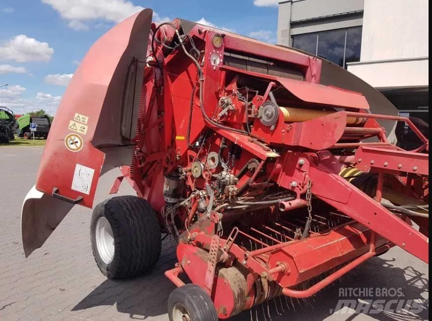 Lely RP 435 Presse à balle ronde