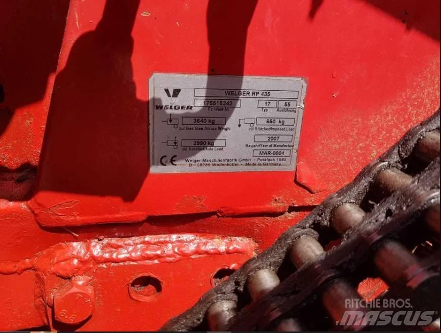 Lely RP 435 Presse à balle ronde