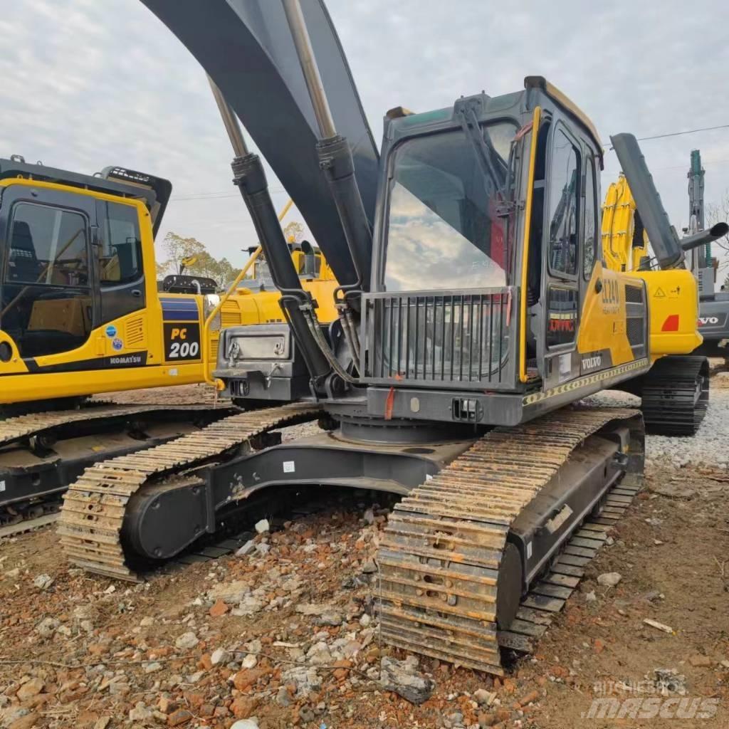 Volvo EC 240 Pelle sur chenilles
