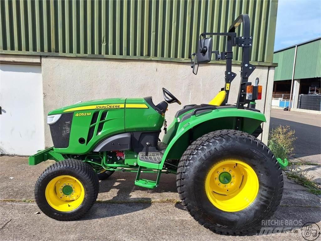 John Deere 4052M Micro tracteur