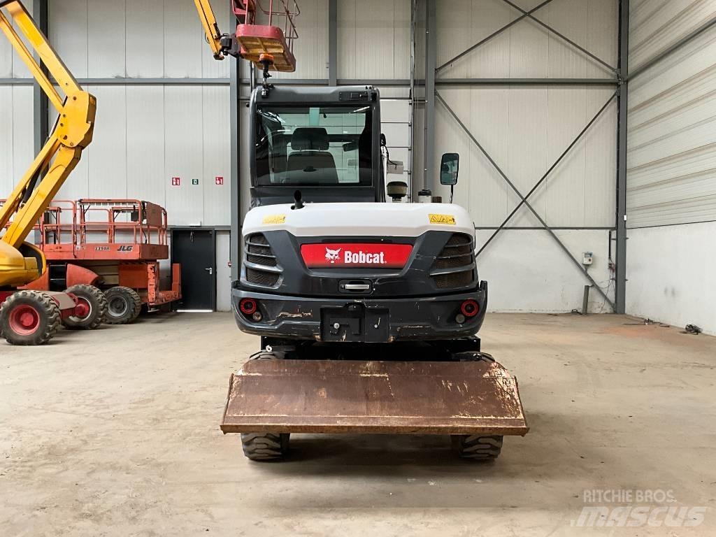 Bobcat E 57 W Pelle sur pneus
