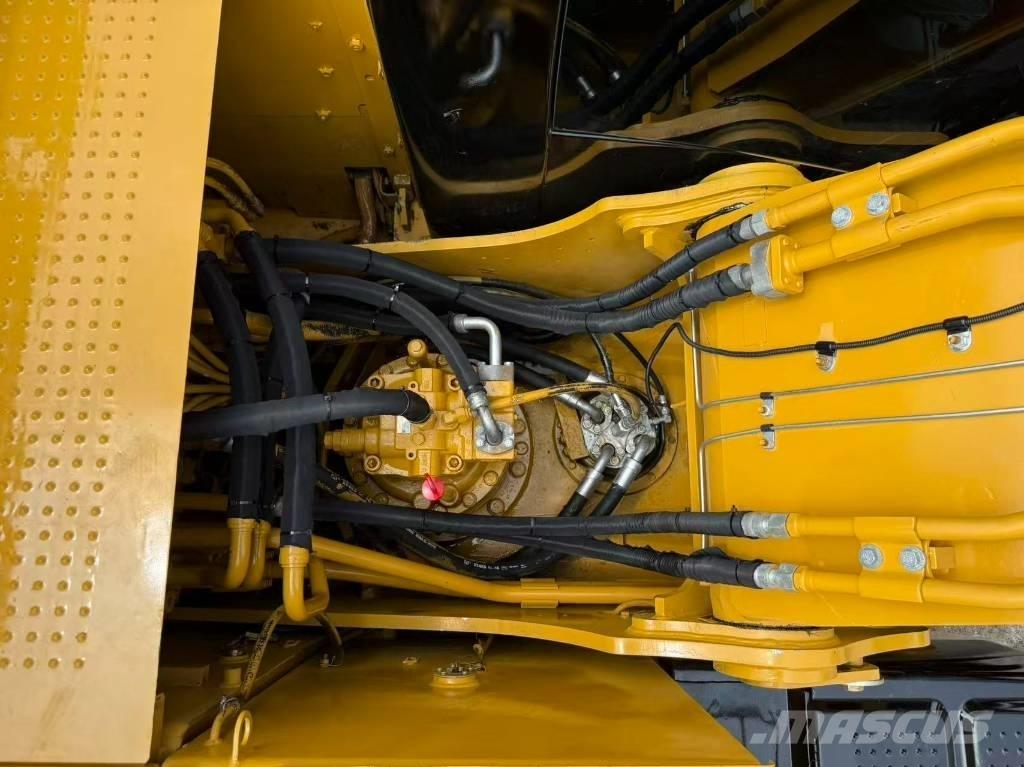 CAT 320D2 Pelle sur chenilles