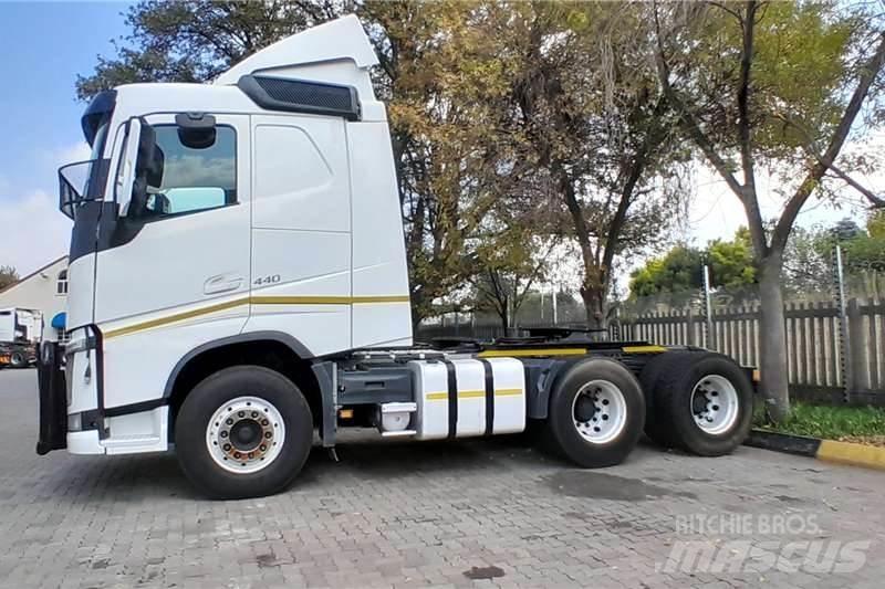 Volvo FH 440 Autre camion