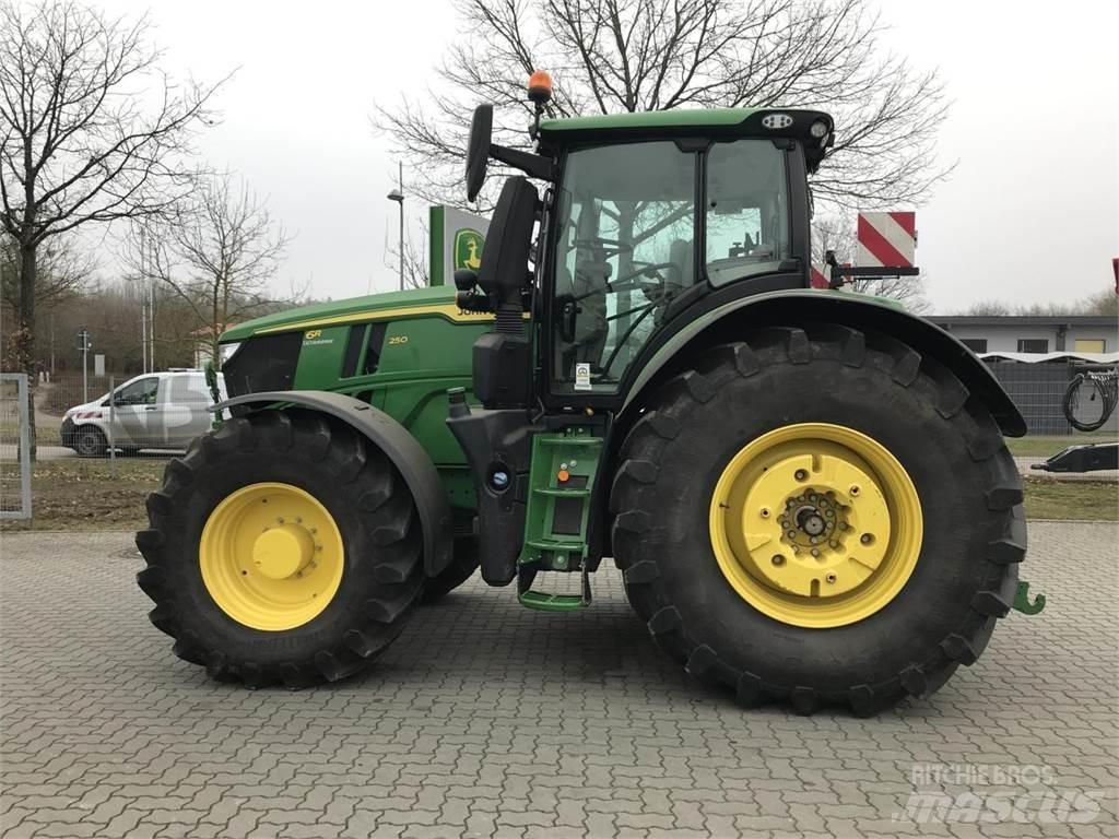 John Deere 6R 250 Tracteur