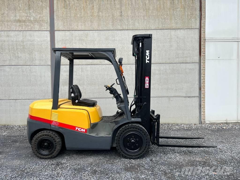 TCM FD30T3 Chariots diesel
