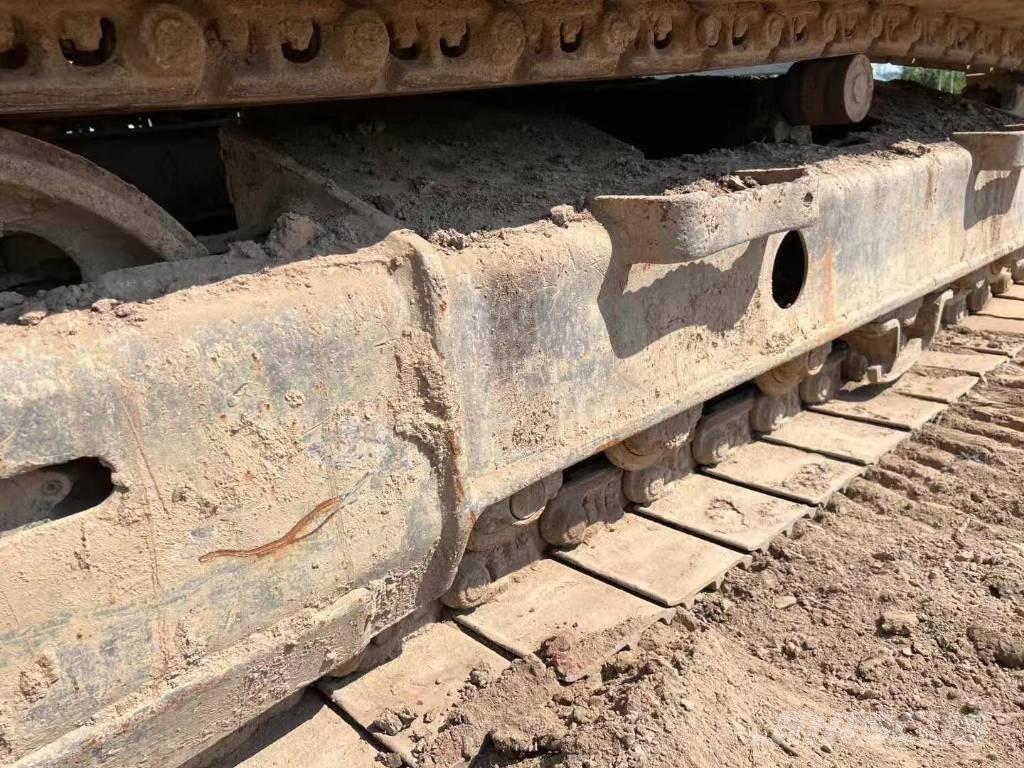 Komatsu PC 130 Pelle sur chenilles