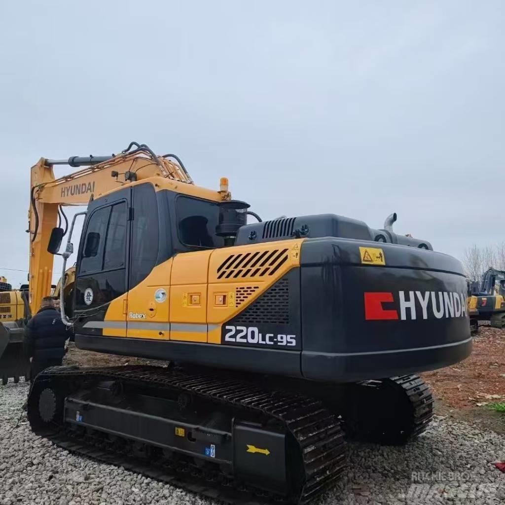 Hyundai 220-9S Pelle sur chenilles