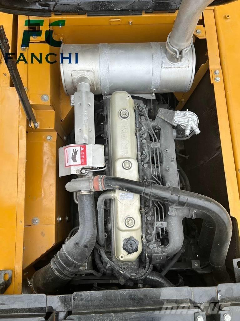 Sany SY 215 C-9 Pelle sur chenilles