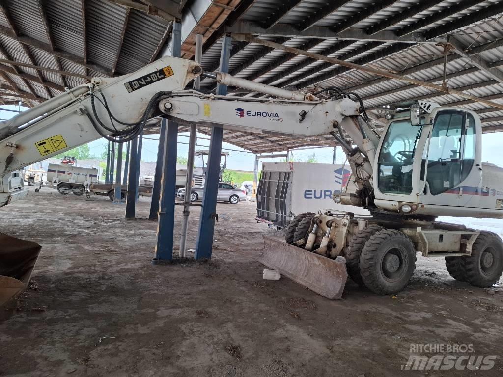 JCB JCB JS 175W Pelle sur pneus