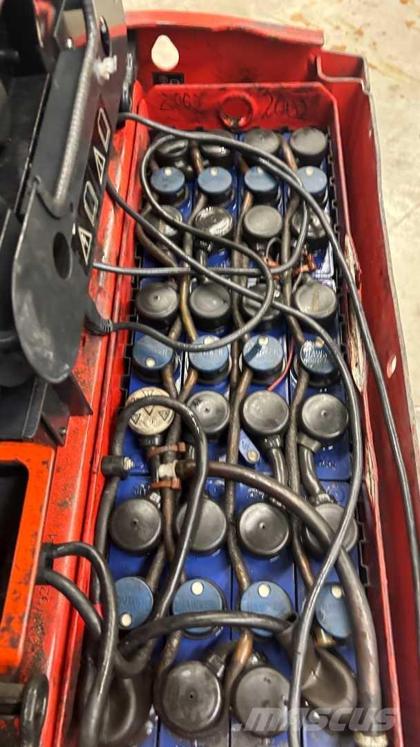 Linde T16 Gerbeur accompagnant
