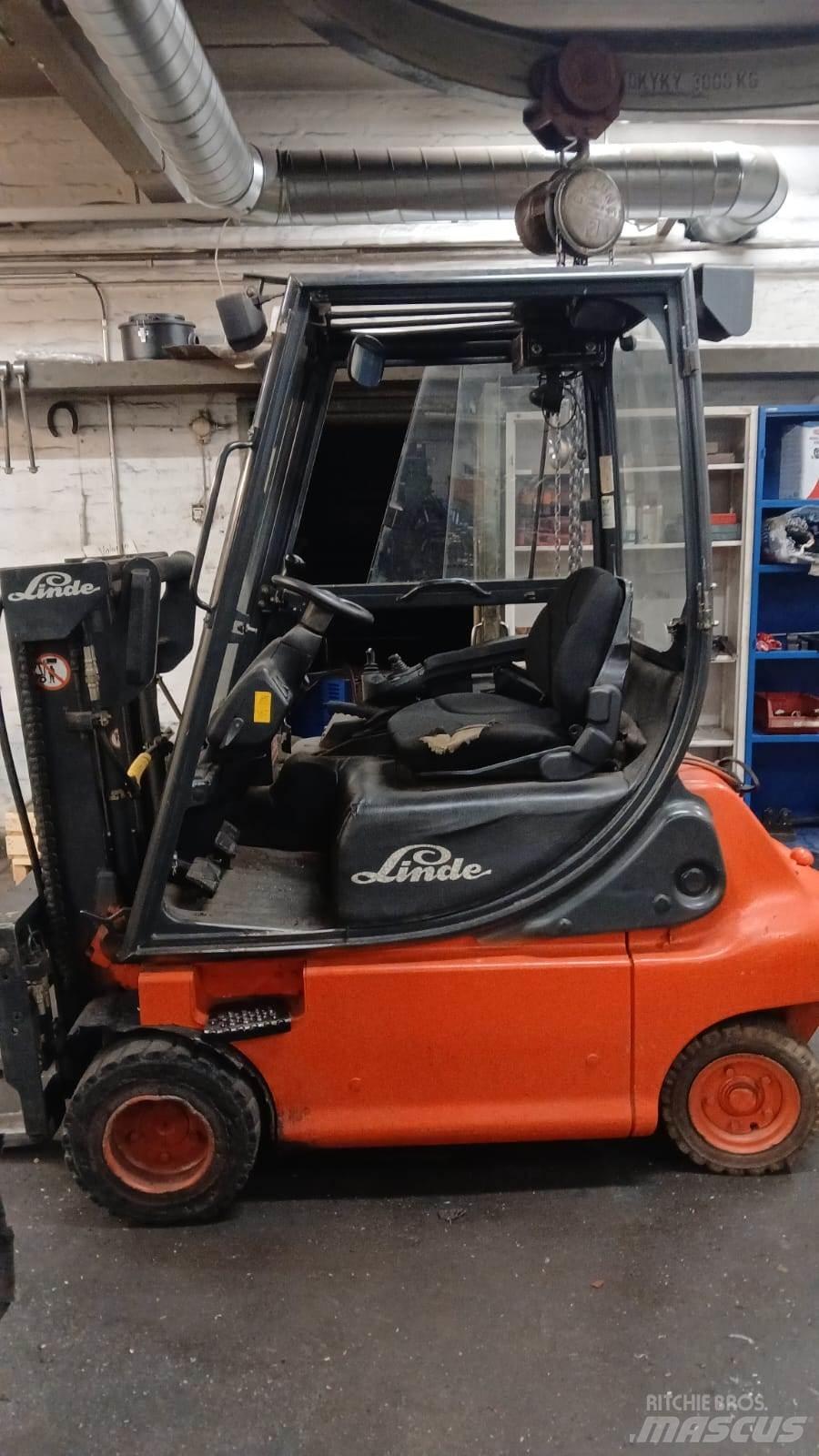 Linde E20P-02 Chariots élévateurs électriques