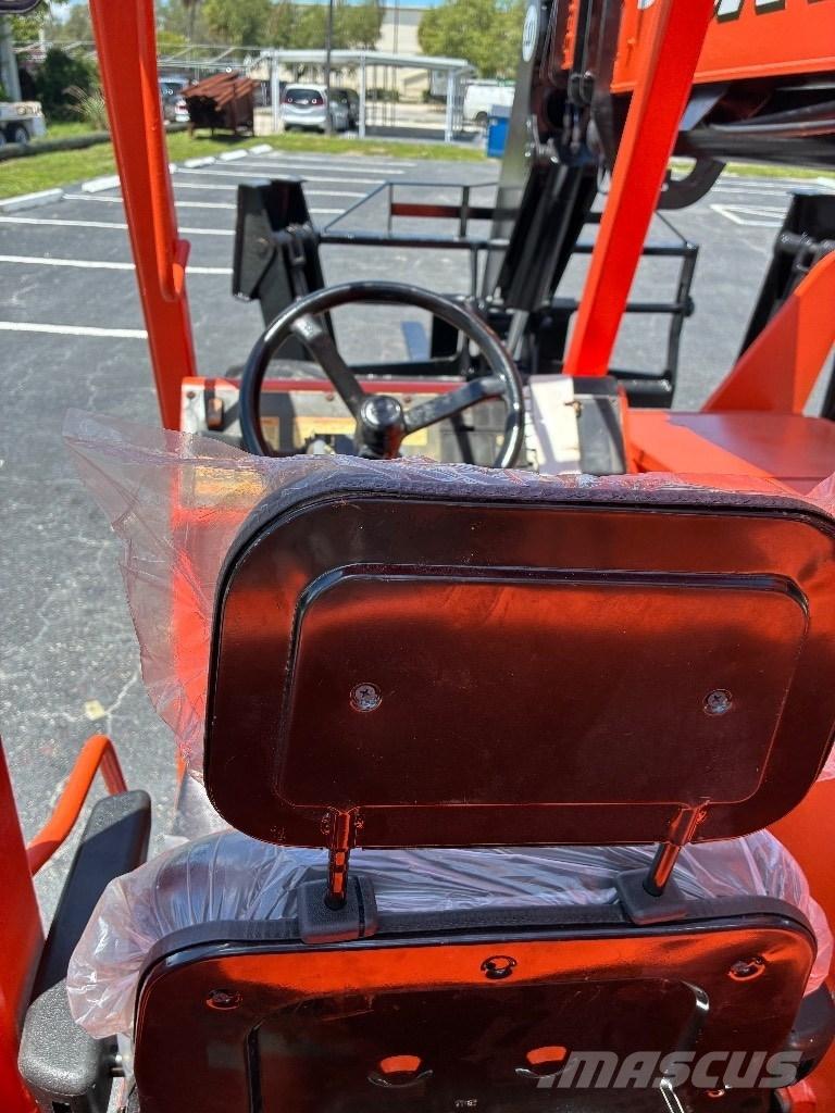 JLG 10054 Chariot télescopique