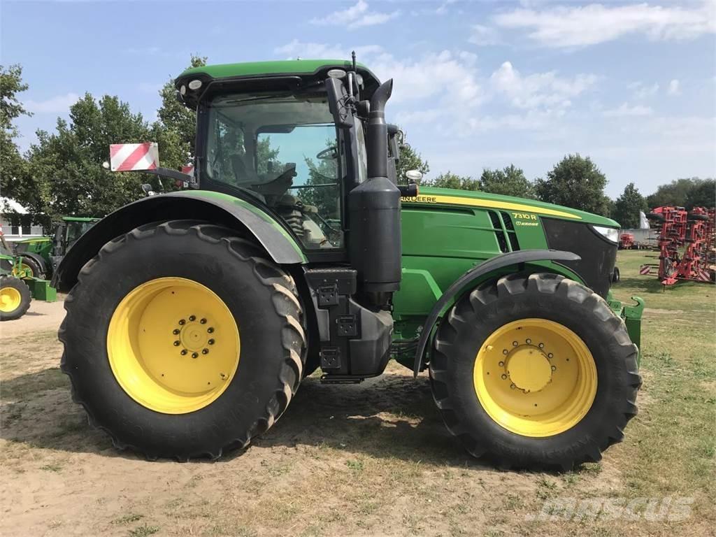 John Deere 7310R Tracteur