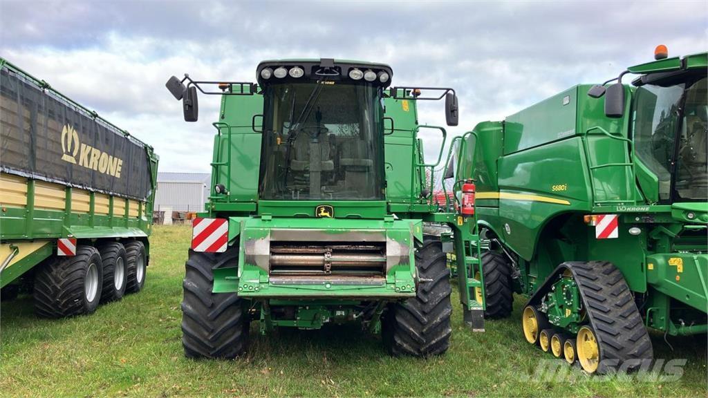 John Deere C 670 Moissonneuse batteuse