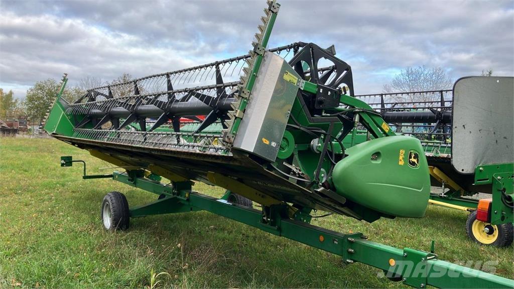 John Deere C 670 Moissonneuse batteuse