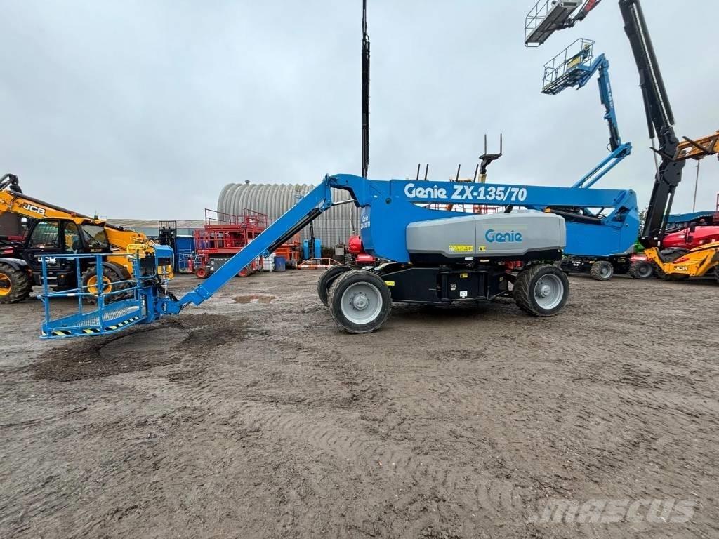 Genie ZX 135/70 Nacelles articulées