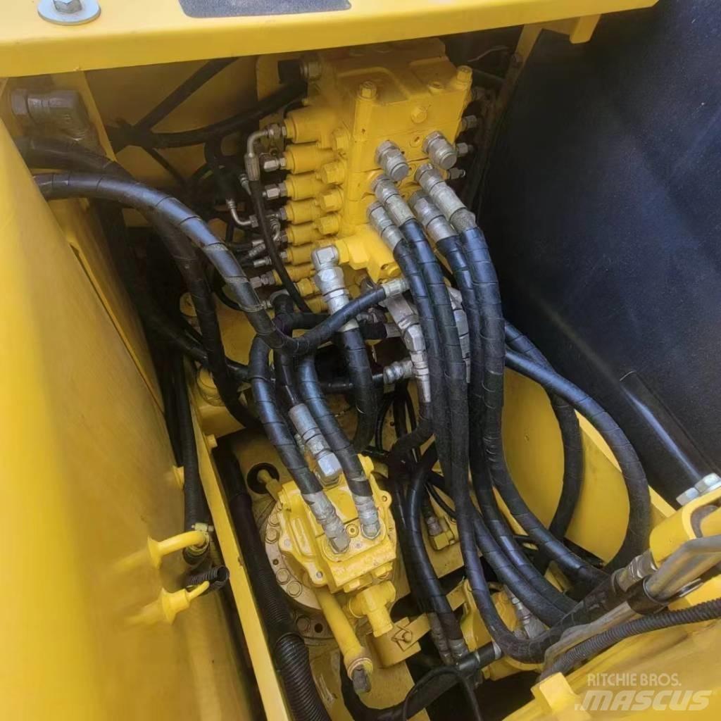 Komatsu PC 130 Pelle sur chenilles