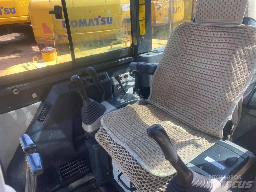 Komatsu PC56 Pelle sur chenilles
