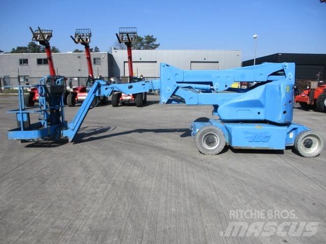 JLG E 400 AJPN (848) Nacelles articulées
