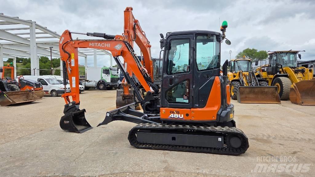 Hitachi ZX 48 U-6 Mini pelle < 7t