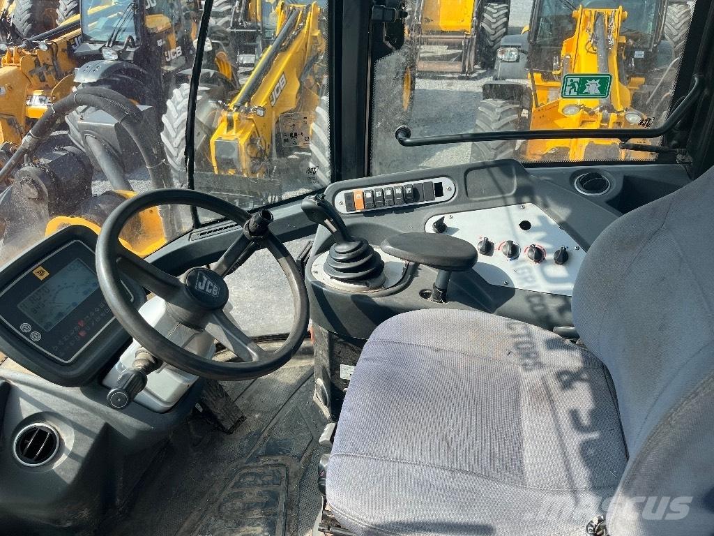 JCB 426 E Chargeuse sur pneus