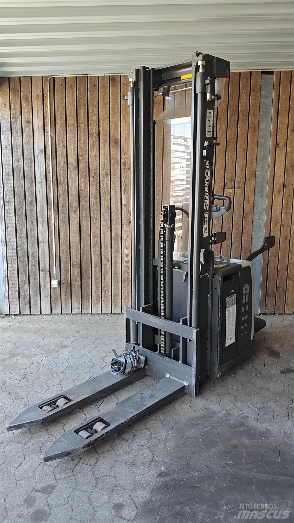 Atlet PSP160 Transpalette accompagnant porté debout