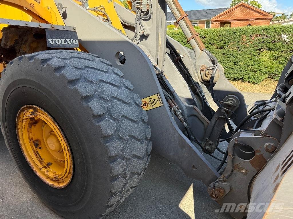 Volvo L 120 E Chargeuse sur pneus