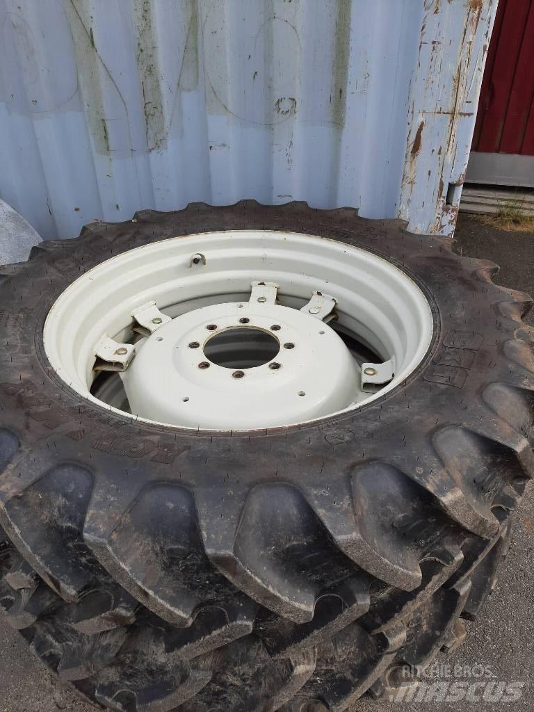 BKT 380/85R34 Autres équipements pour tracteur