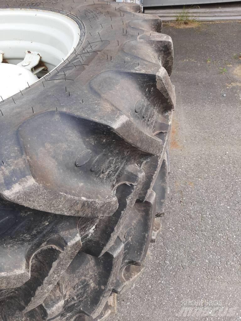BKT 380/85R34 Autres équipements pour tracteur