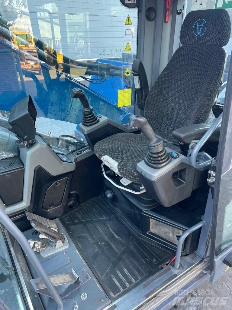 Fuchs MHL320F Pelle à déchets