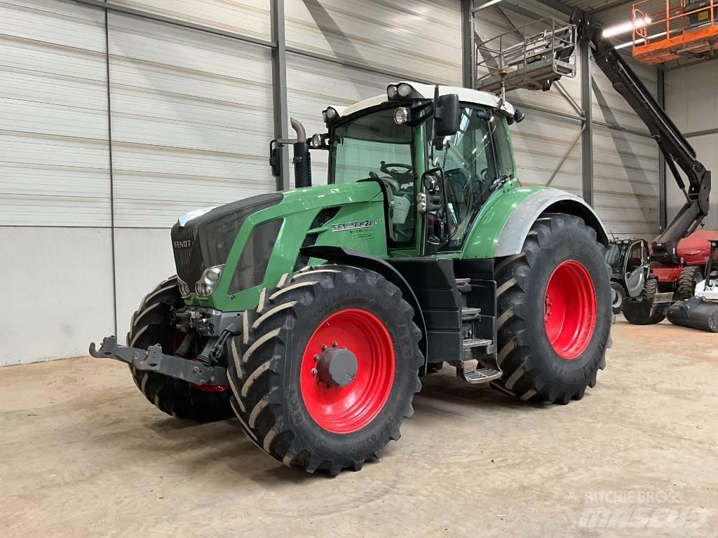 Fendt 828 Vario TMS Tracteur