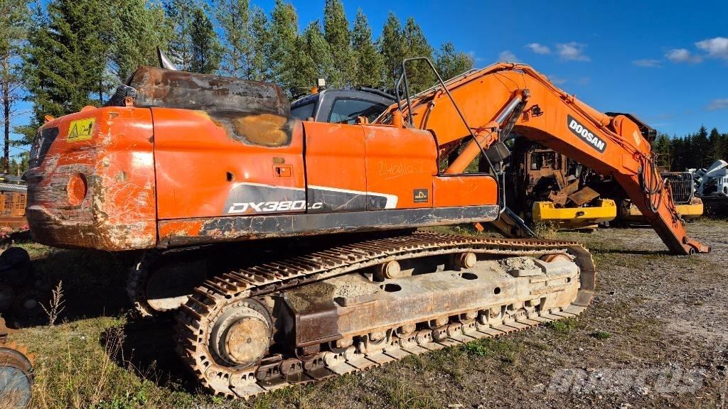 Doosan DX 380 LC Pelle sur chenilles
