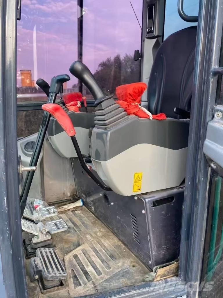 Sunward SWE 25 UF Mini pelle < 7t