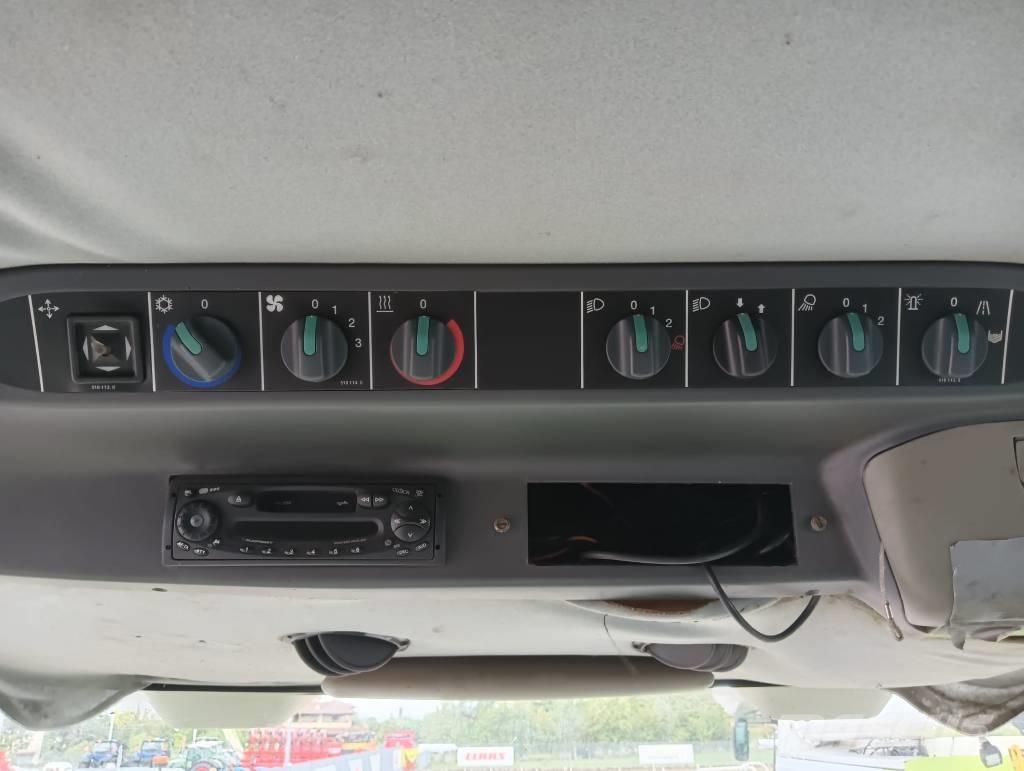 CLAAS Lexion 470 Moissonneuse batteuse