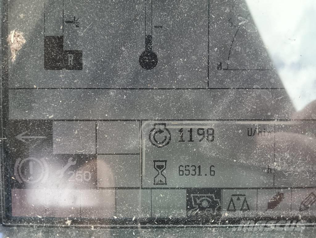 CLAAS Lexion 470 Moissonneuse batteuse