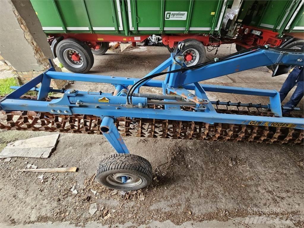 Kverneland PB 100 Charrue réversible