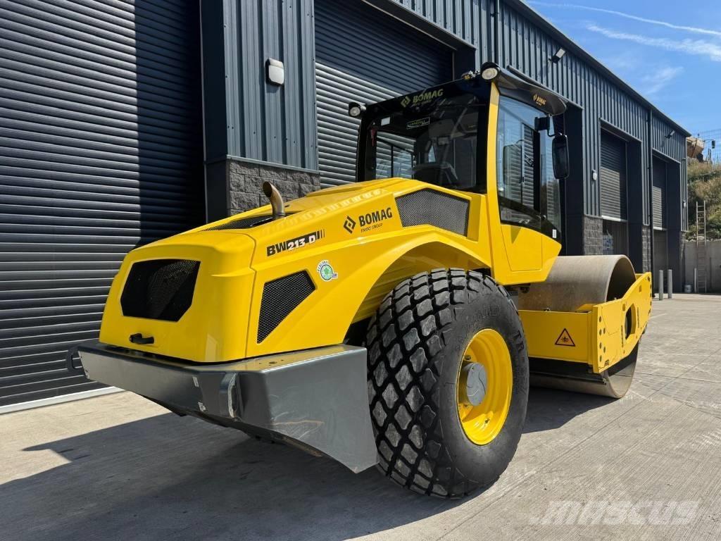 Bomag BW 213 D H-2 Rouleaux monocylindre
