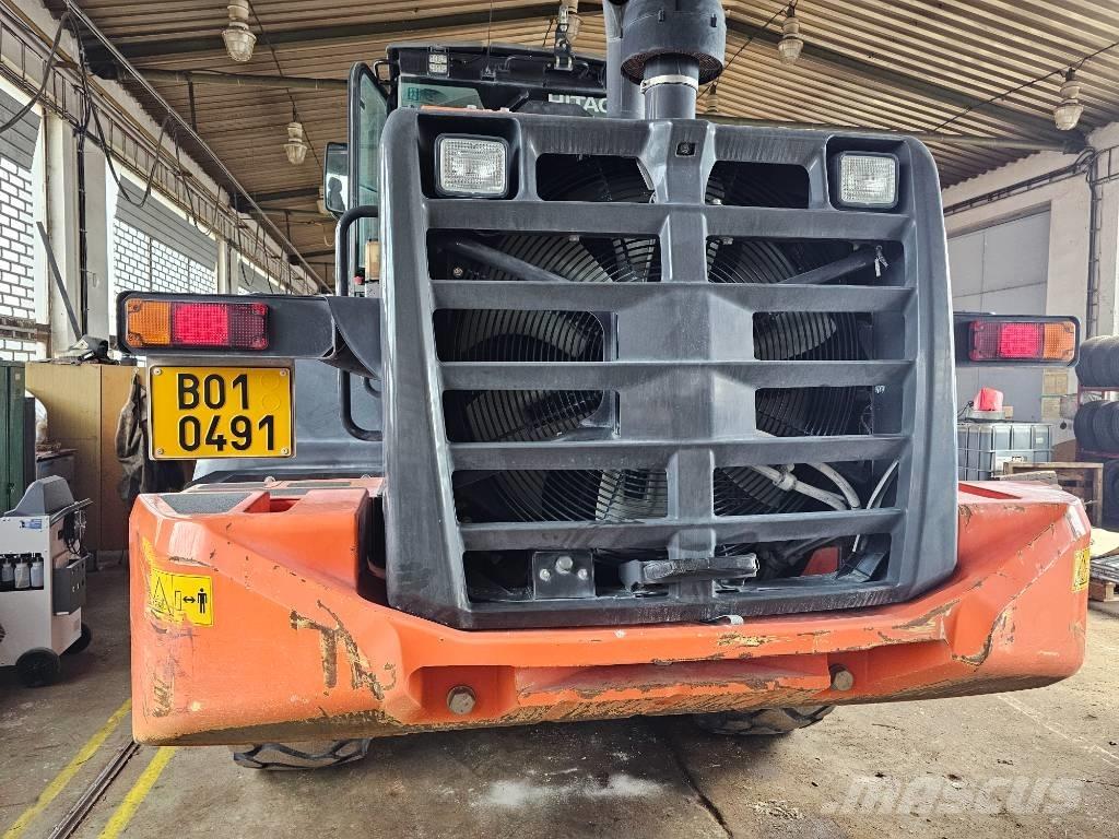Hitachi ZW180-6 Chargeuse sur pneus