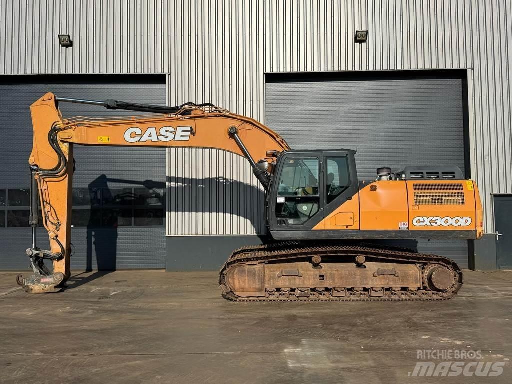 CASE CX300D Pelle sur chenilles