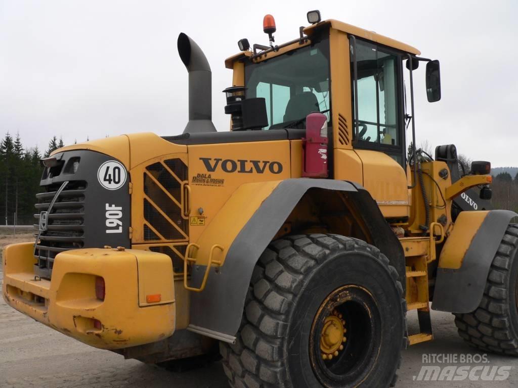 Volvo L 90 F Chargeuse sur pneus