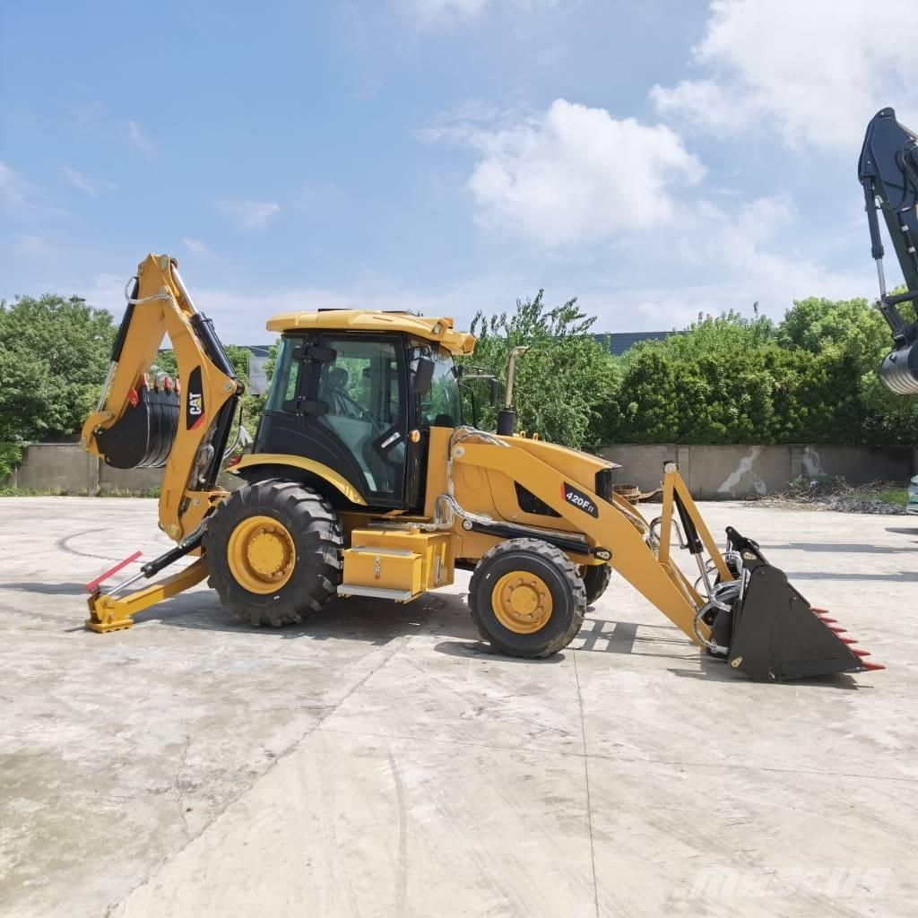 CAT 420 F Tractopelle