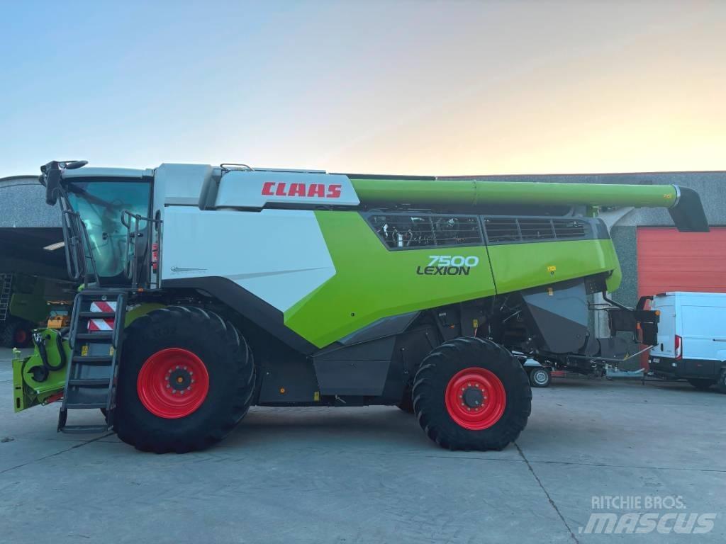CLAAS Lexion 7500 Moissonneuse batteuse