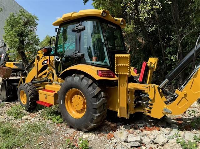 CAT 420 F Tractopelle