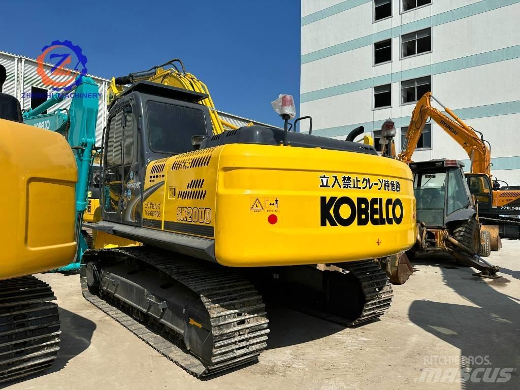 Kobelco SK 200 Pelle sur chenilles