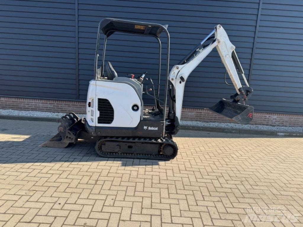 Bobcat E 17 Mini pelle < 7t