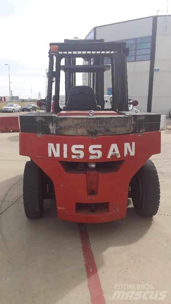 Nissan WF05H70U Chariots diesel