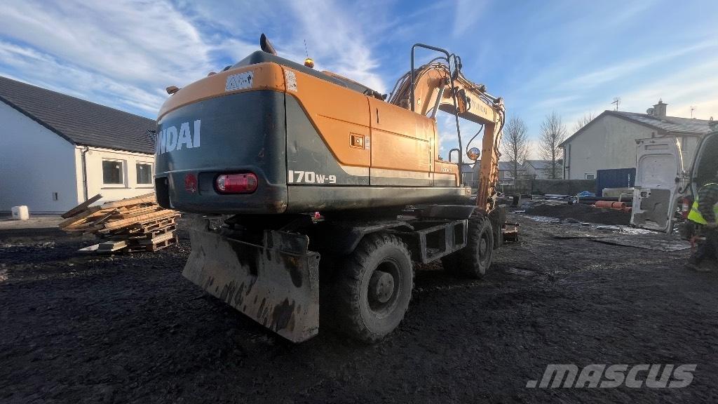 Hyundai Robex 170w-9 Pelle sur pneus