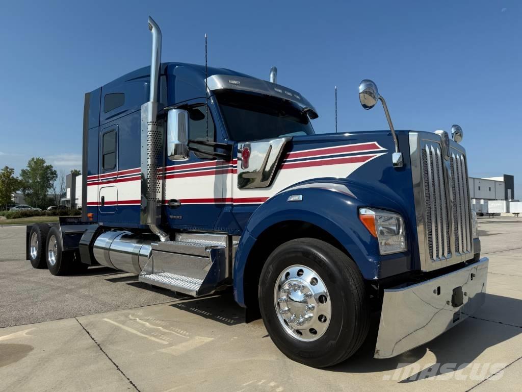 Kenworth W 990 Tracteur routier
