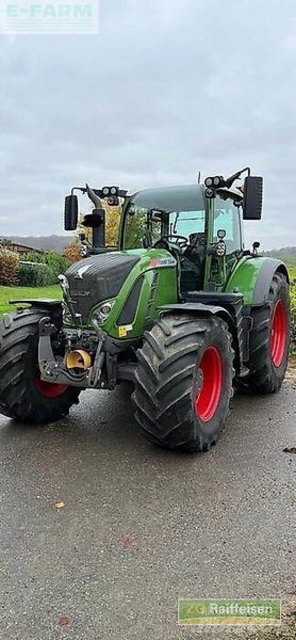 Fendt 724 vario Tracteur