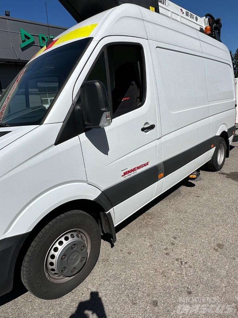 VERSALIFT VDT-170-F Camion nacelle